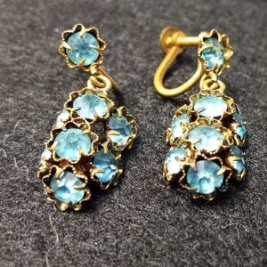Vintage Screw back Aqua Blue Rhinestones Choslov. CZ. Earrings